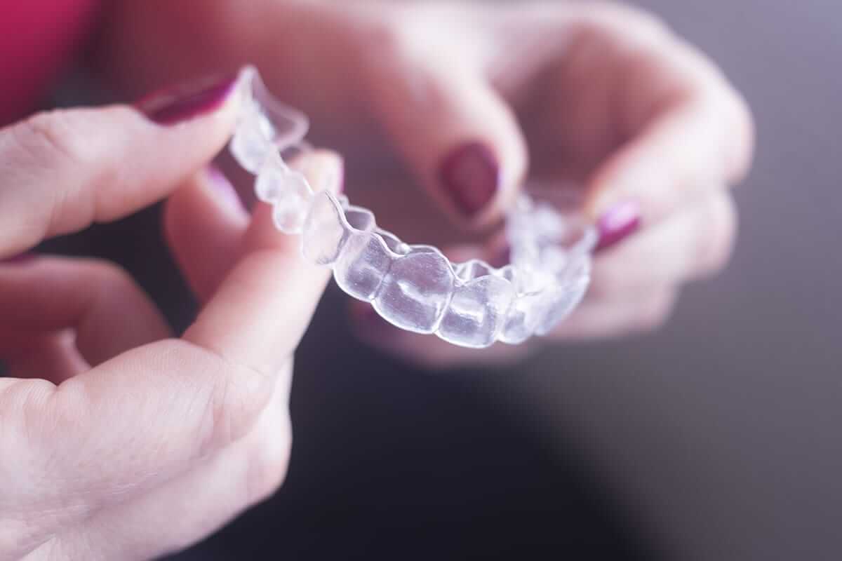 straighten-teeth-without-braces straighten-teeth-without-braces